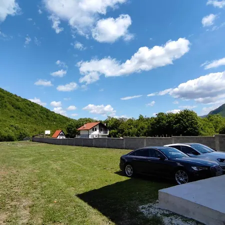 Villa Nature Konjic 빌라 *