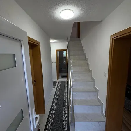 Villa Nature Konjic 빌라 Polje-Bijela