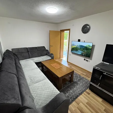 Villa Nature Konjic Βίλα
